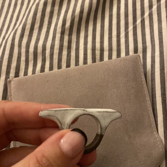 ceramic knuckle duster ring sz 10 - Picture 5 of 5